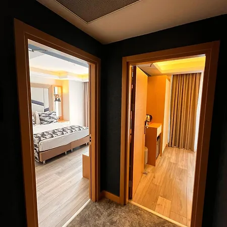 Downtown Sirkeci Hotel *